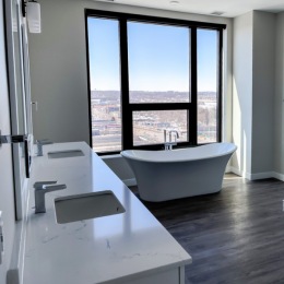 Relax and soak in the view from your spa-like bathtub. ππ
#BathtubViews #RelaxationMode #TheBerkman #Rochester #RochesterMN #RochesterApartments #RochesterLiving #DowntownRochester #MinnesotaApartments #MinnesotaLiving Instagram post from @the_berkman on February 14, 2024 15:20:04pm
